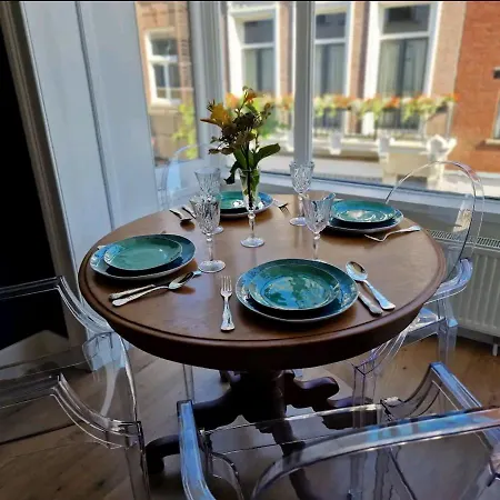 De Cosy Barock Met Gezellige Patio ! * Breda