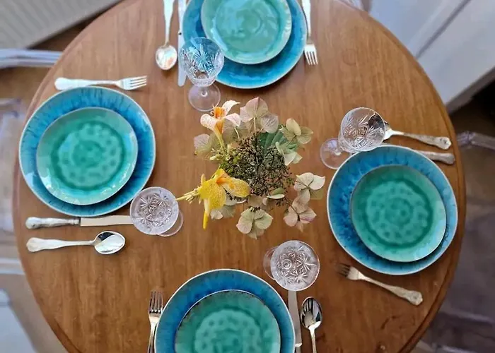 De Cosy Barock Met Gezellige Patio ! * Bréda