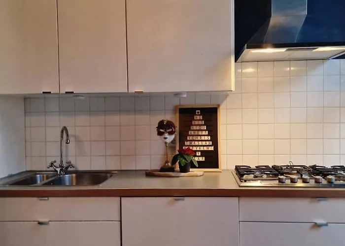 De Cosy Barock Met Gezellige Patio !