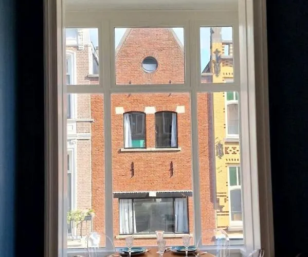 De Cosy Barock Met Gezellige Patio ! Apartman Breda